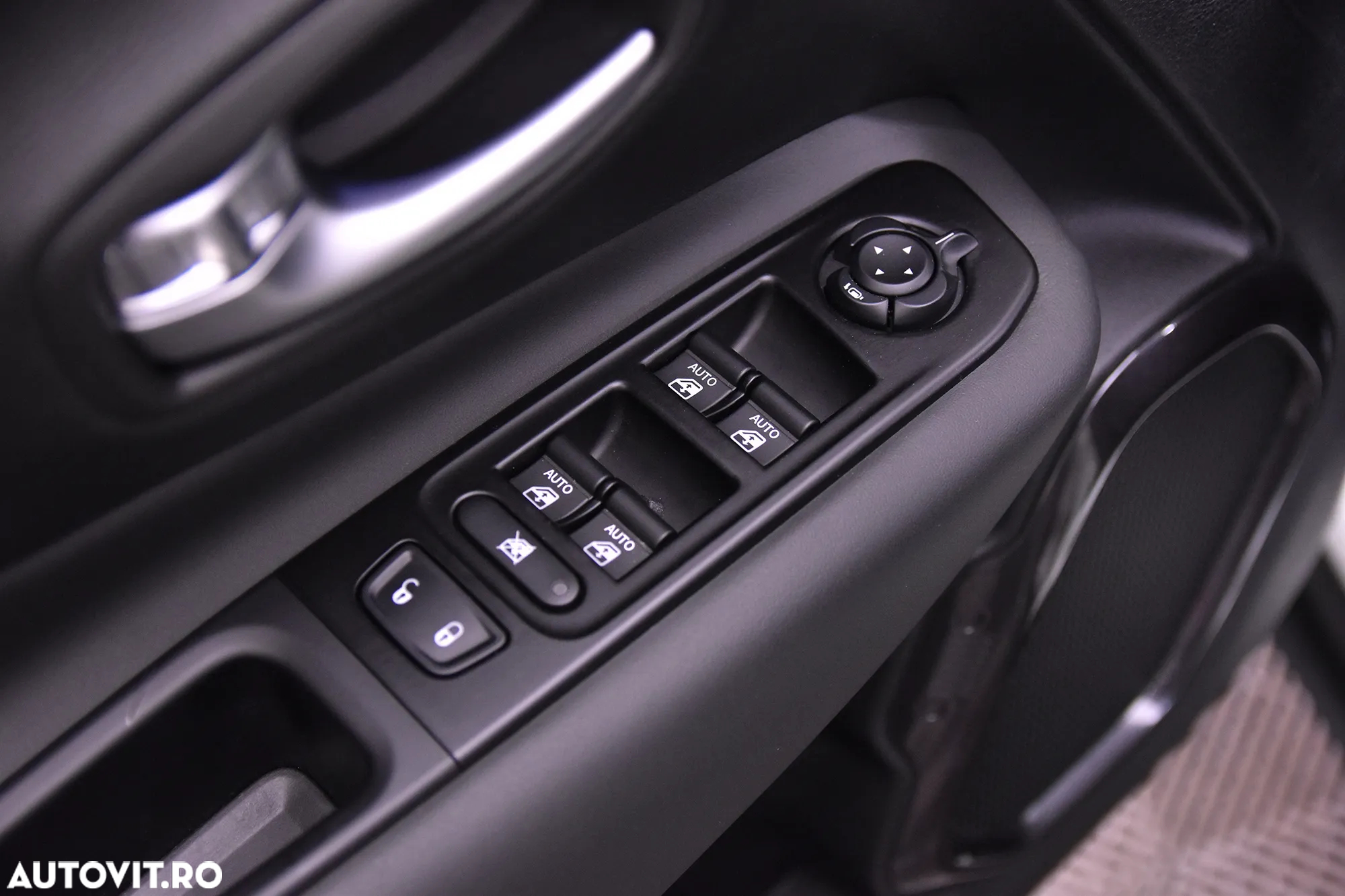 Jeep Renegade - 14