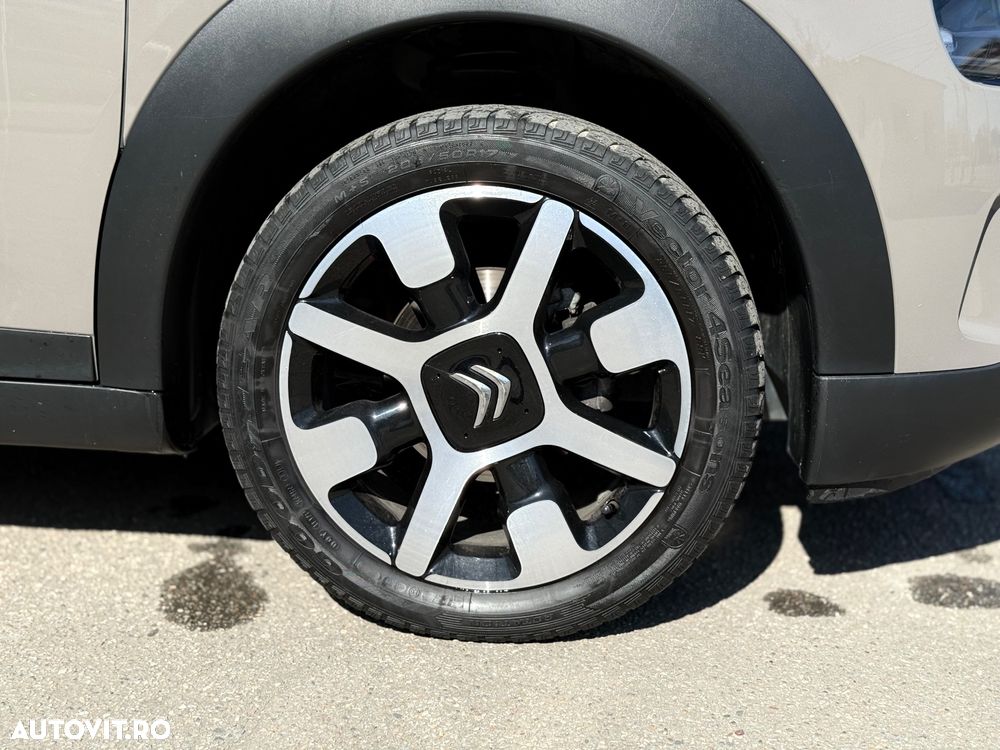 Citroën C4 Cactus 1.2 PureTech S&S BVM6 Feel - 38