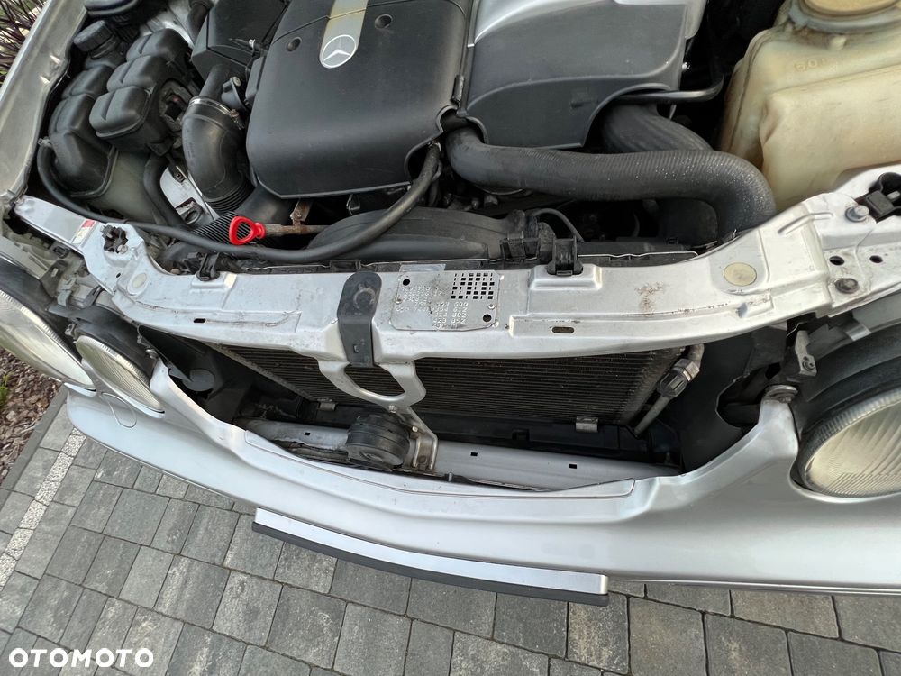 Mercedes-Benz Klasa E - 19