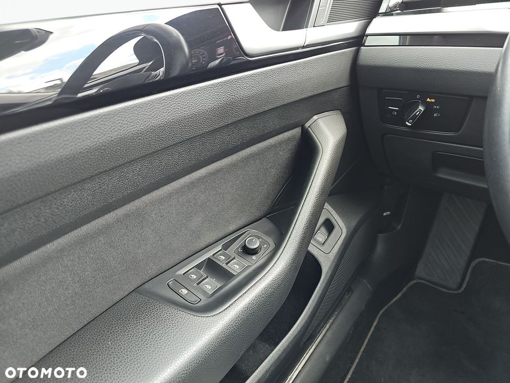 Volkswagen Arteon 2.0 TDI Essence DSG - 19