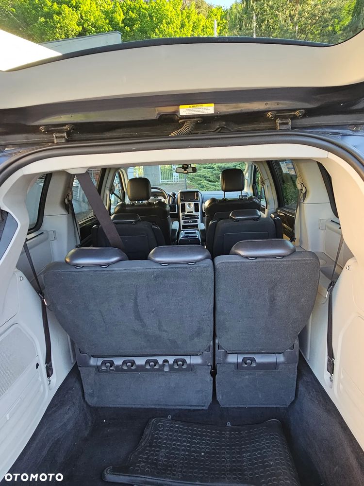 Chrysler Grand Voyager - 2