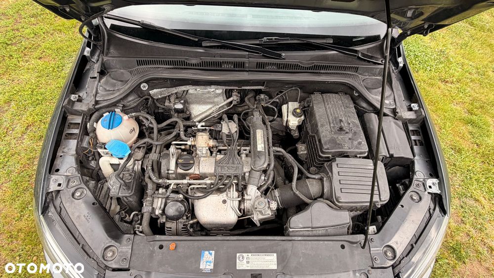 Volkswagen Jetta - 8
