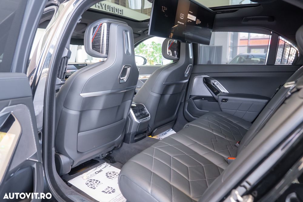 BMW Seria 7 - 30
