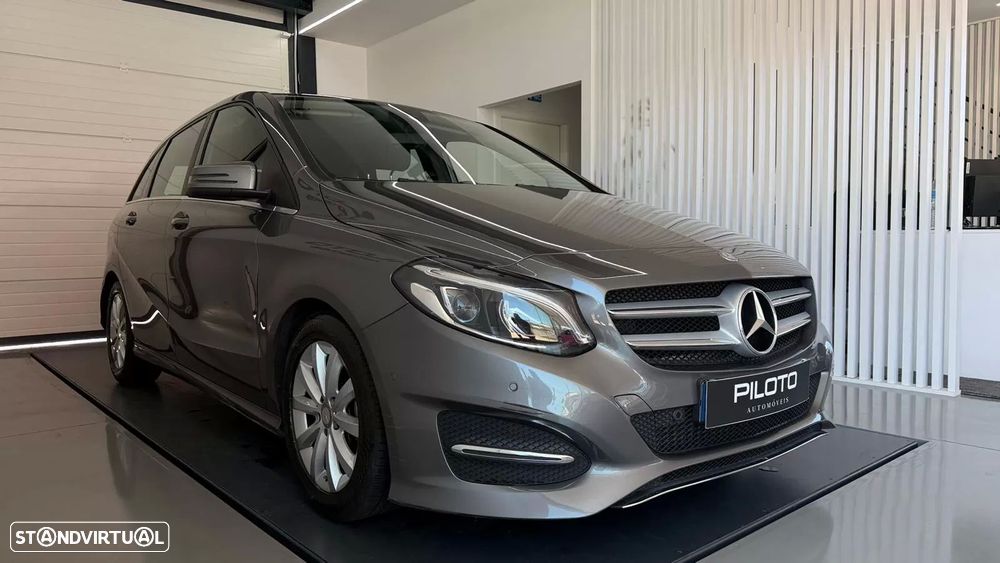 Mercedes-Benz B 180 - 5