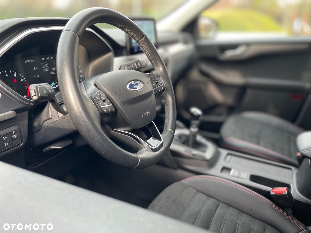 Ford Kuga 1.5 EcoBoost FWD Titanium X - 32