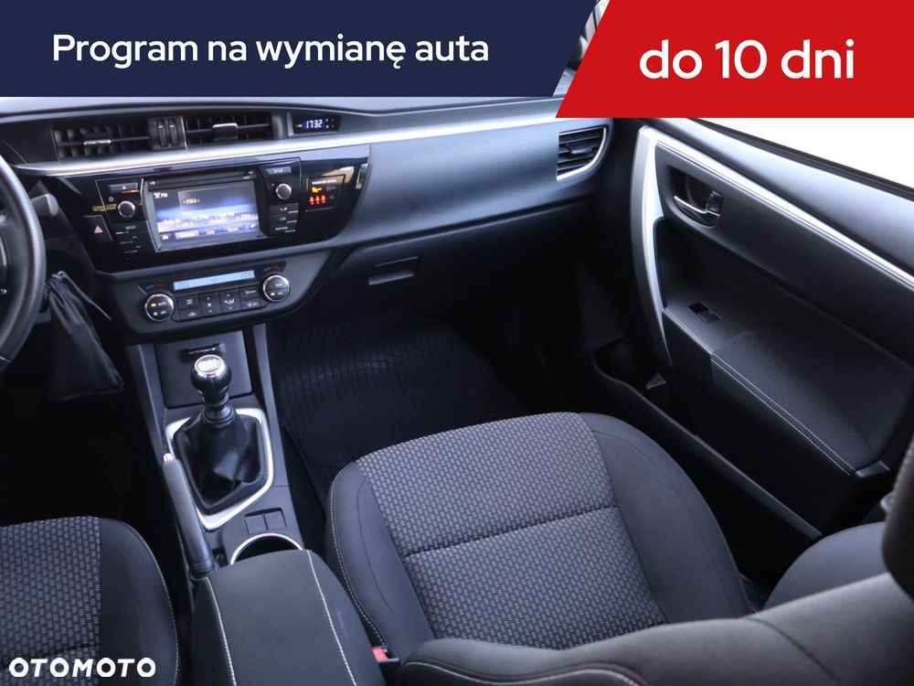 Toyota Corolla - 10