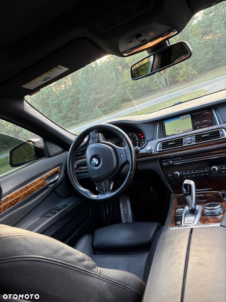 BMW Seria 7 - 4