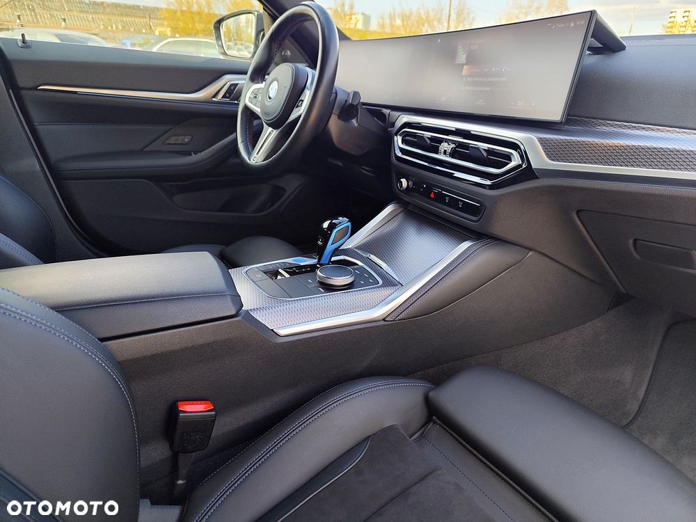 BMW i4 - 13