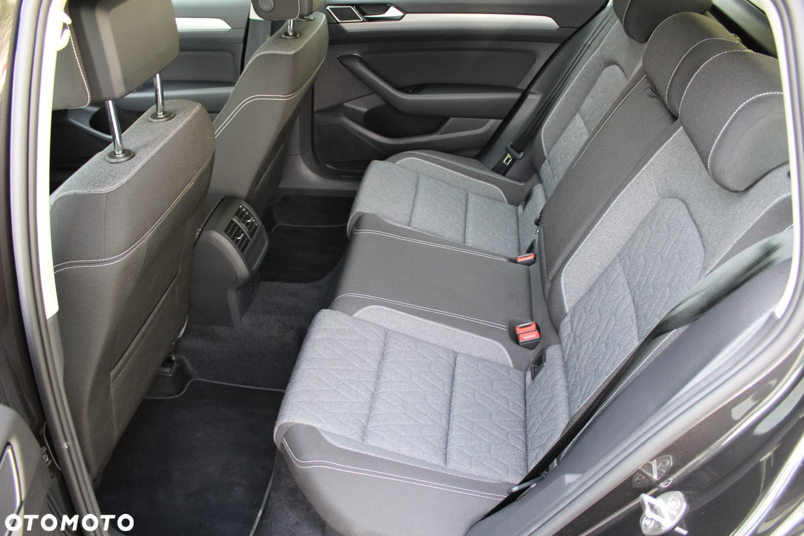 Volkswagen Passat 1.5 TSI EVO Business DSG - 13
