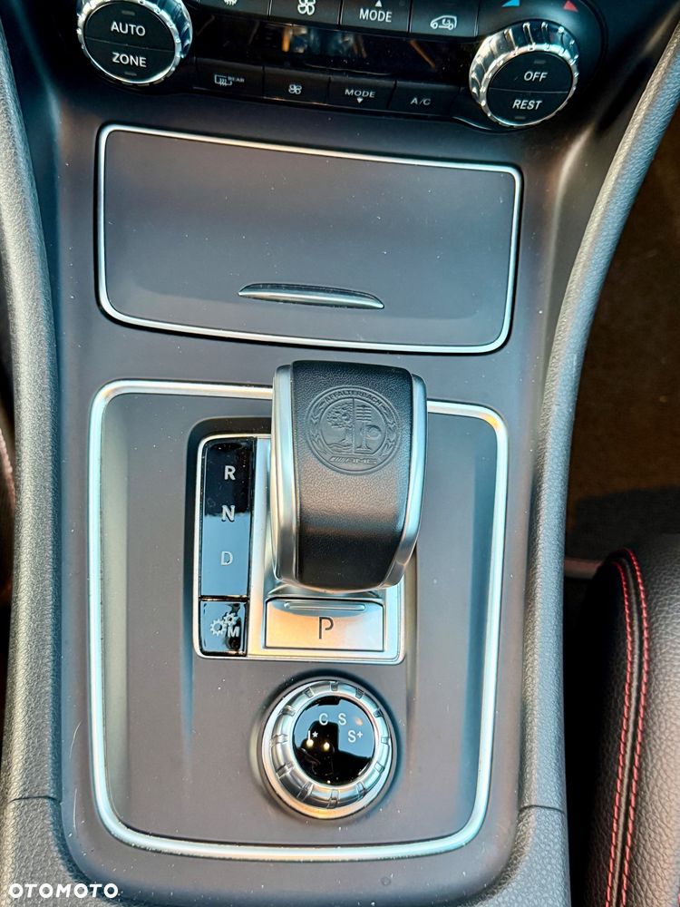 Mercedes-Benz CLA - 21