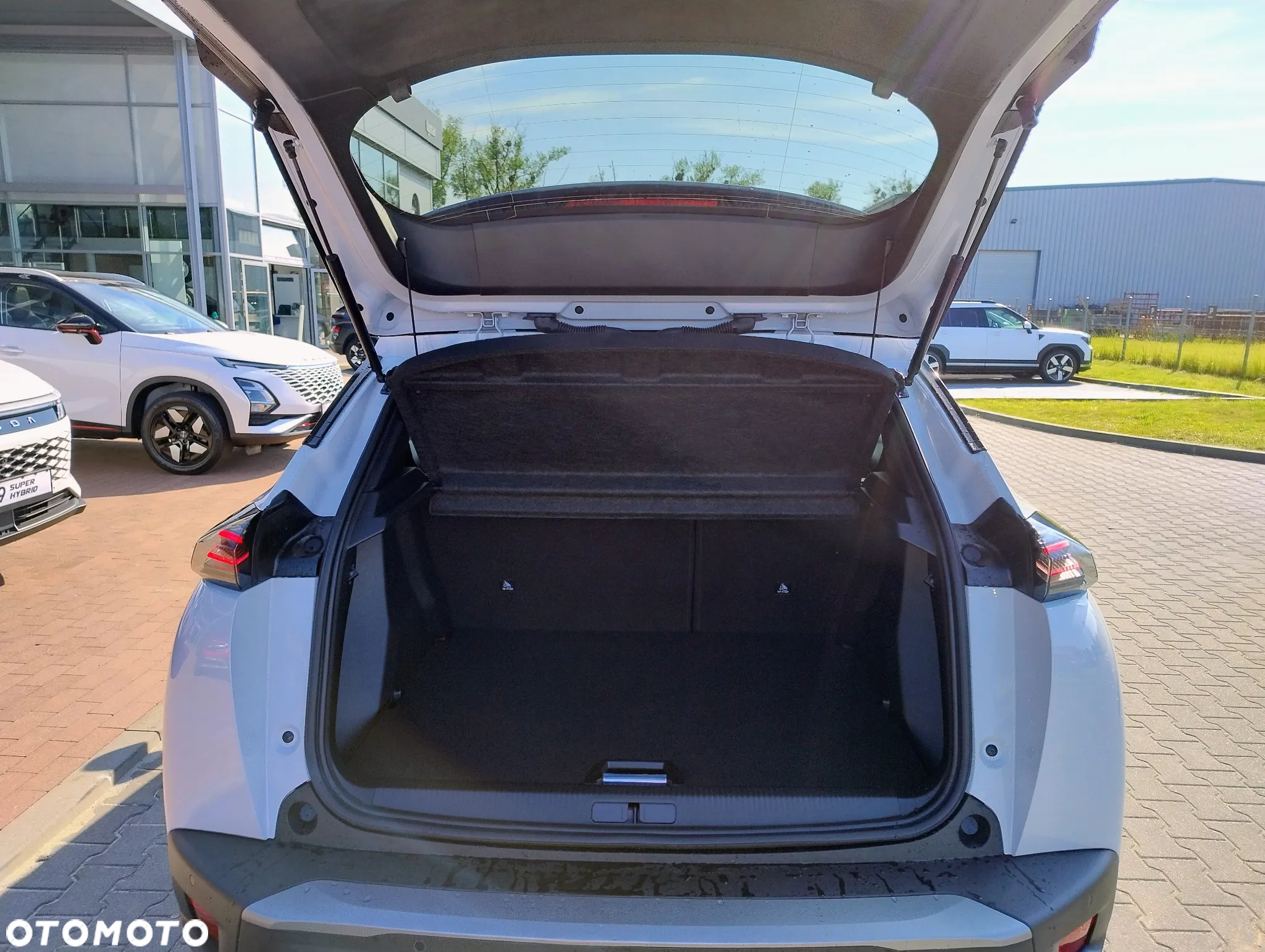 Peugeot 2008 PureTech 100 Allure S&S BVM6 - 7