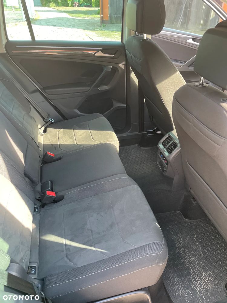 Volkswagen Tiguan 2.0 TDI SCR 4Mot Elegance DSG - 20