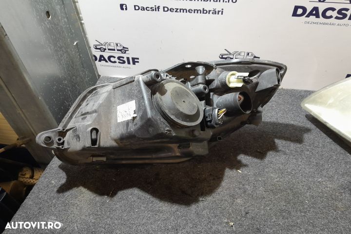 Far dreapta Skoda Fabia 5J [2007 - 2010] Hatchback 1.4 TDI MT (80 hp) - 4