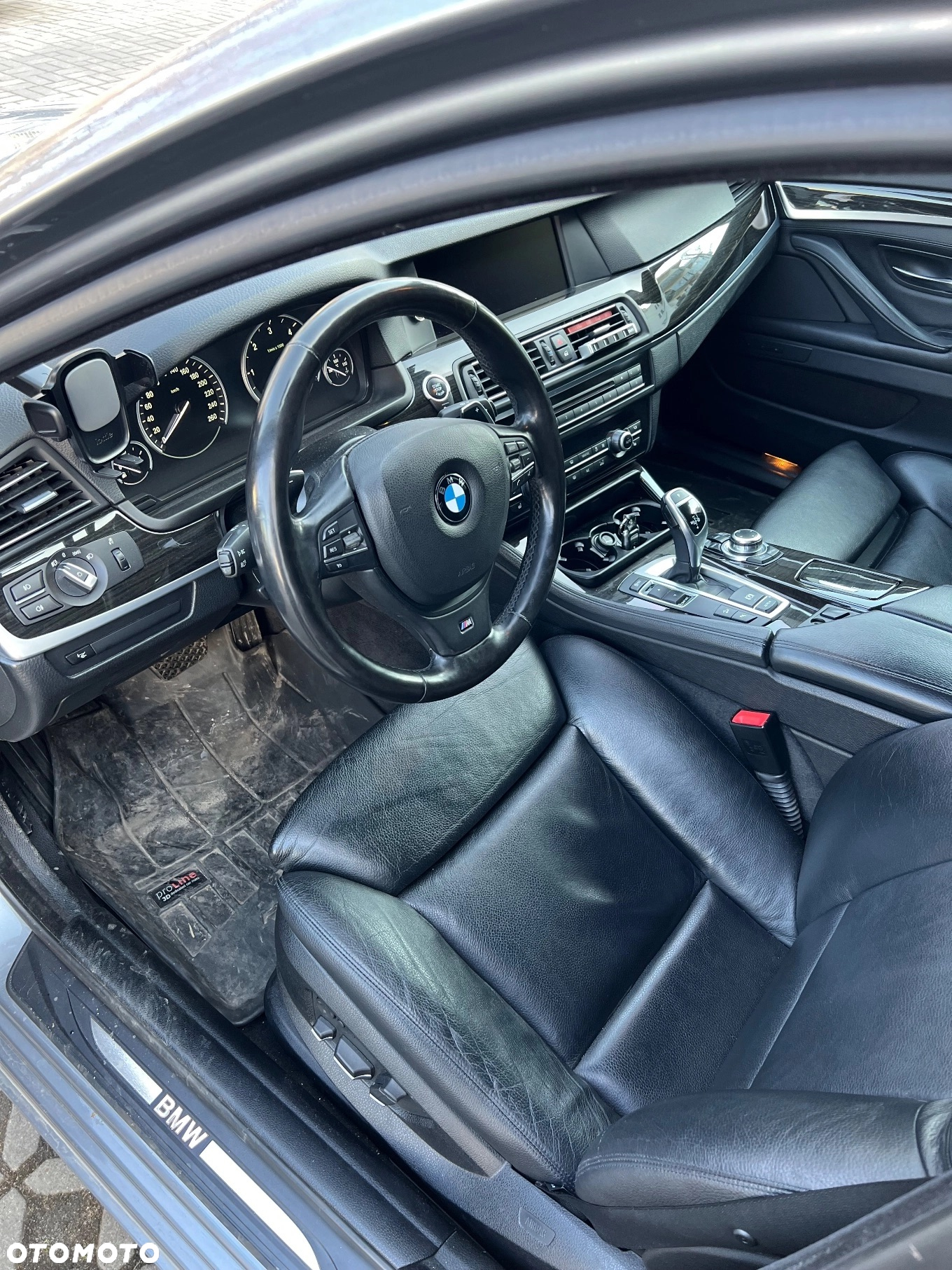 BMW Seria 5 535d xDrive - 12