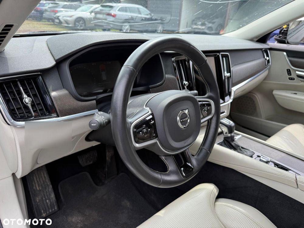 Volvo V90 Cross Country D5 AWD - 22