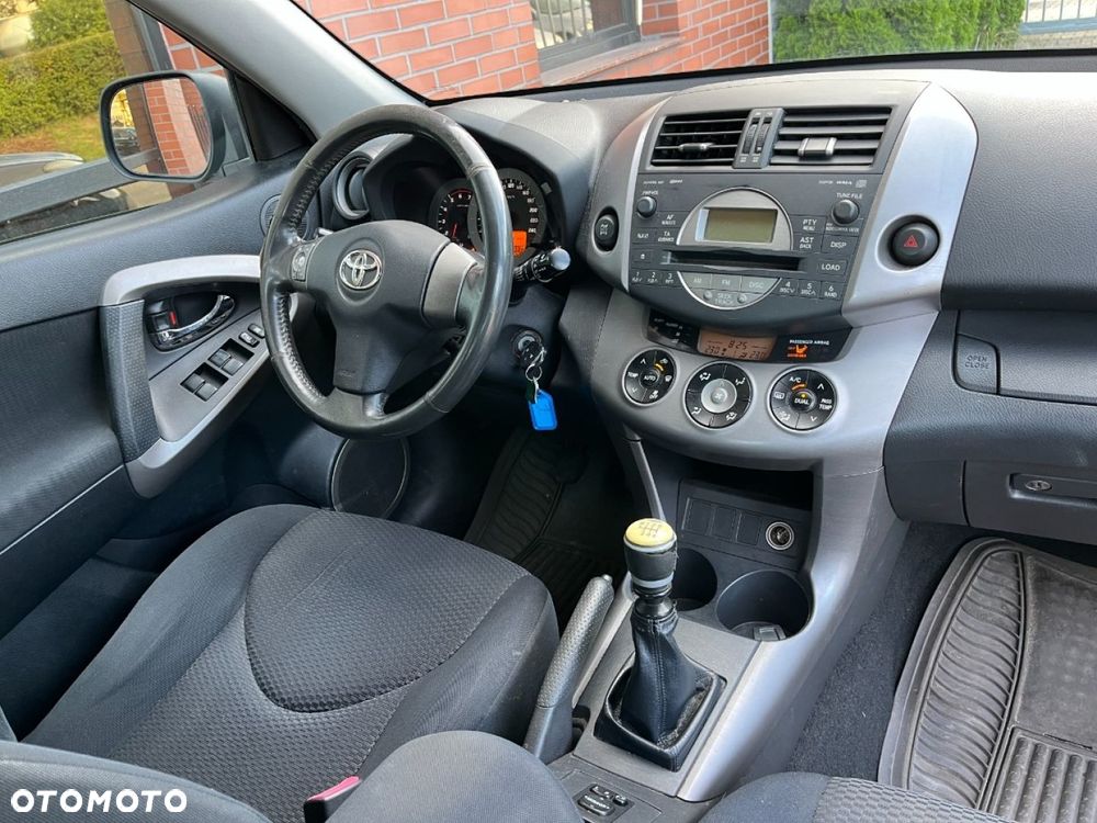Toyota RAV4 2.2 D-4D Luna - 7