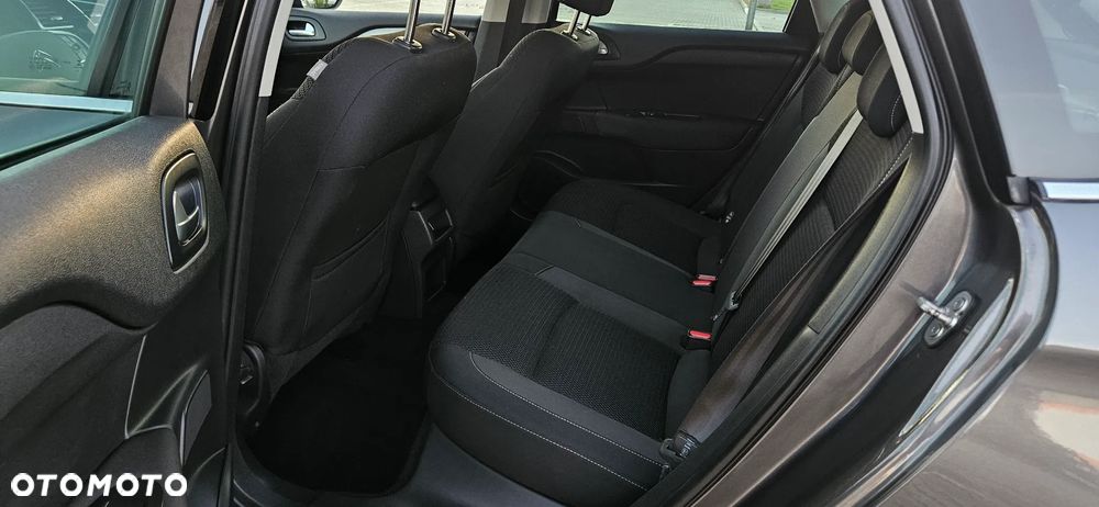 Citroën C4 1.2 PureTech MoreLife - 7