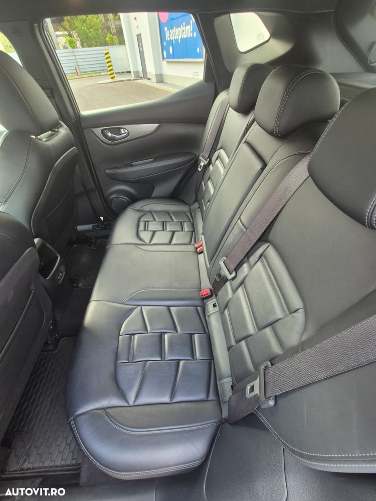 Nissan Qashqai 1.7 dCi Xtronic ALL-MODE 4x4i TEKNA+ - 12