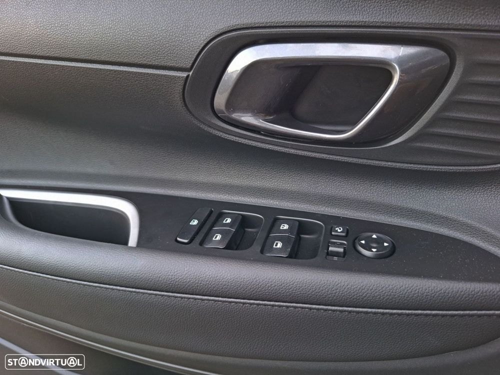 Hyundai Bayon 1.0 T-GDI Premium TT — fotografia 19