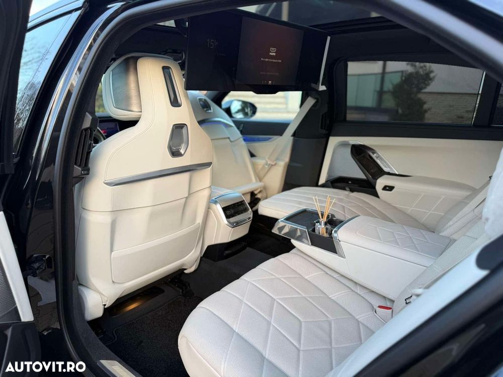 BMW Seria 7 740d xDrive MHEV - 6