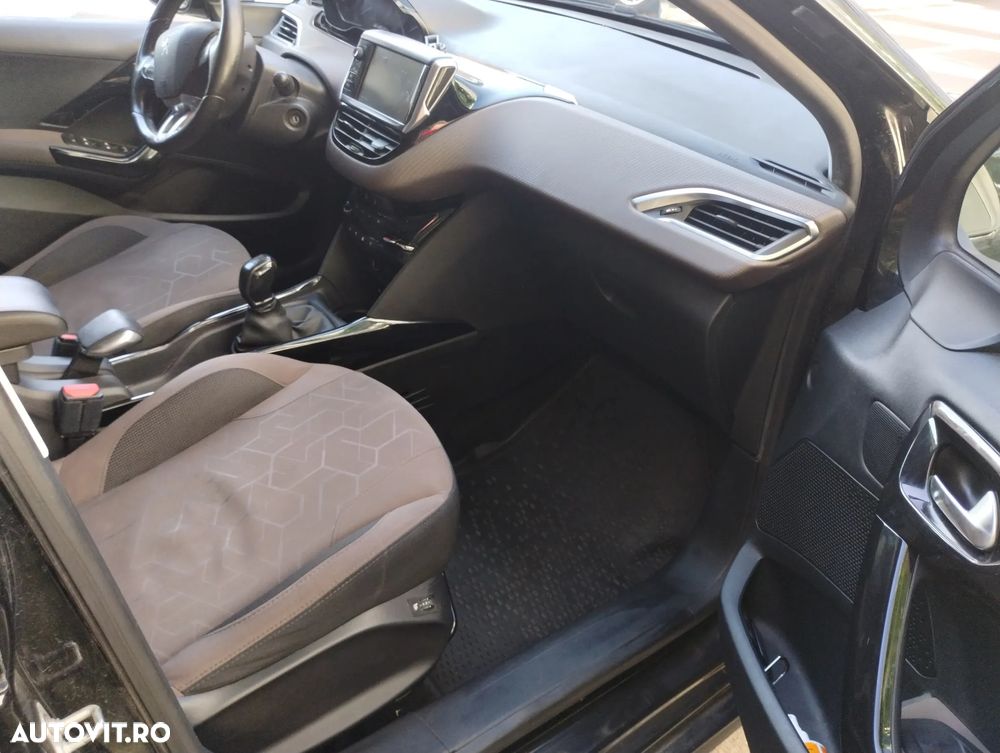 Peugeot 2008 1.6 BlueHDi FAP Allure - 9