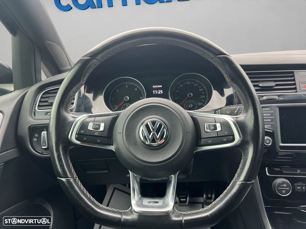VW Golf 1.6 TDi R-Line - 10