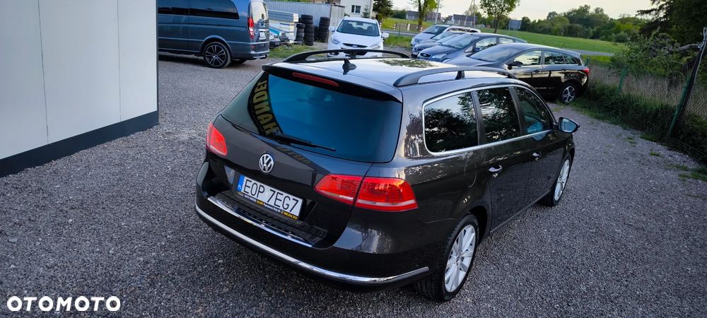 Volkswagen Passat 2.0 TDI DPF DSG Highline - 28