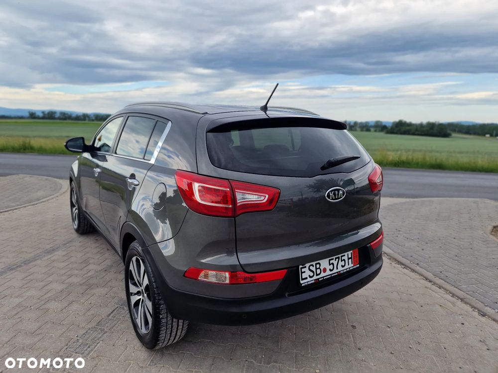 Kia Sportage 1.7 CRDI 2WD ISG Dream-Team Edition - 13