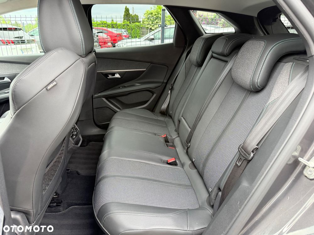 Peugeot 3008 BlueHDi 130 Stop & Start EAT8 Allure - 10