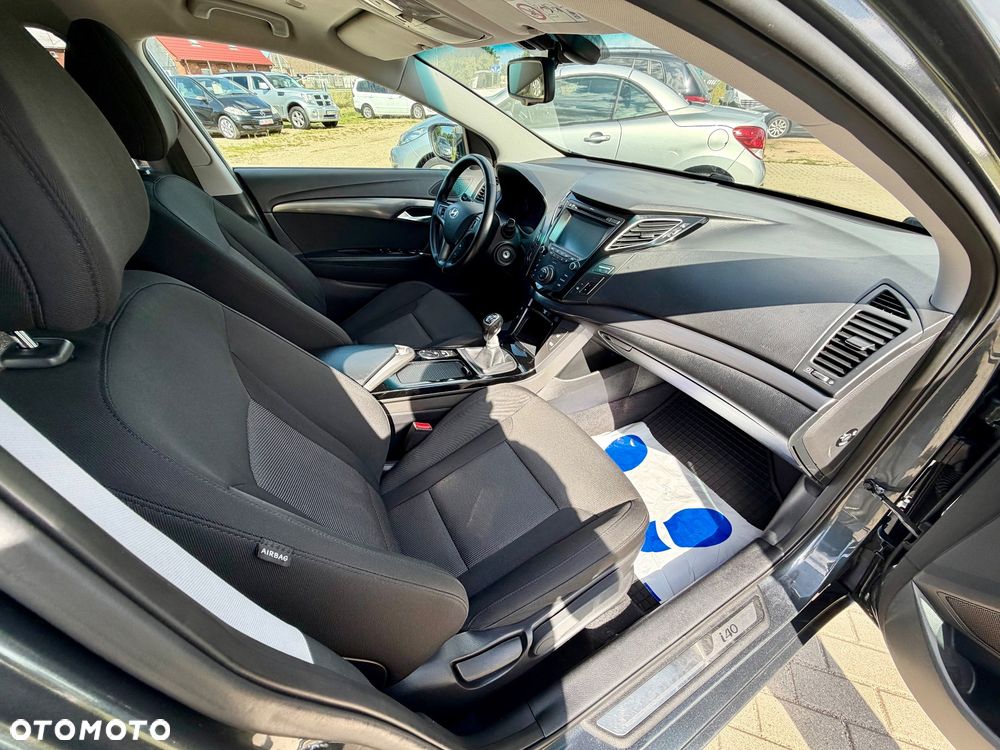 Hyundai i40 Kombi 1.7 CRDi Premium - 12