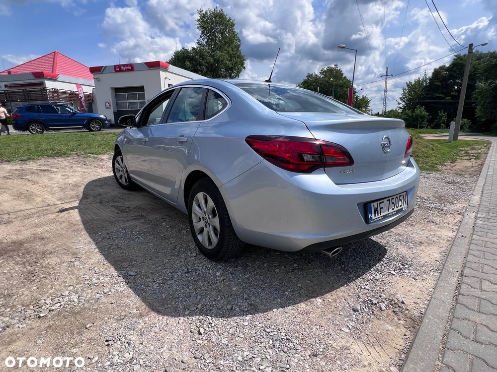 Opel Astra - 19