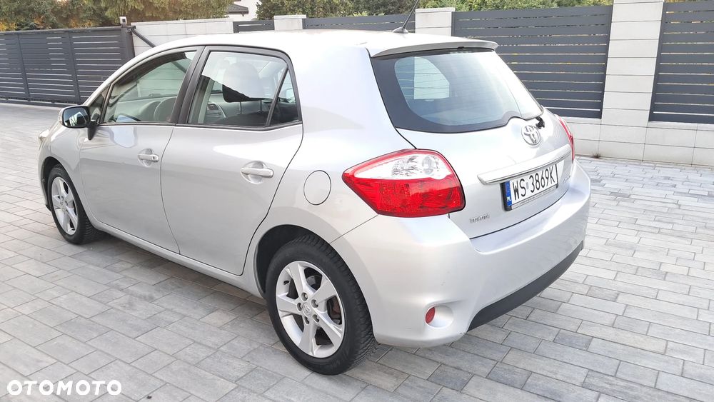 Toyota Auris 1.33 VVT-i - 8