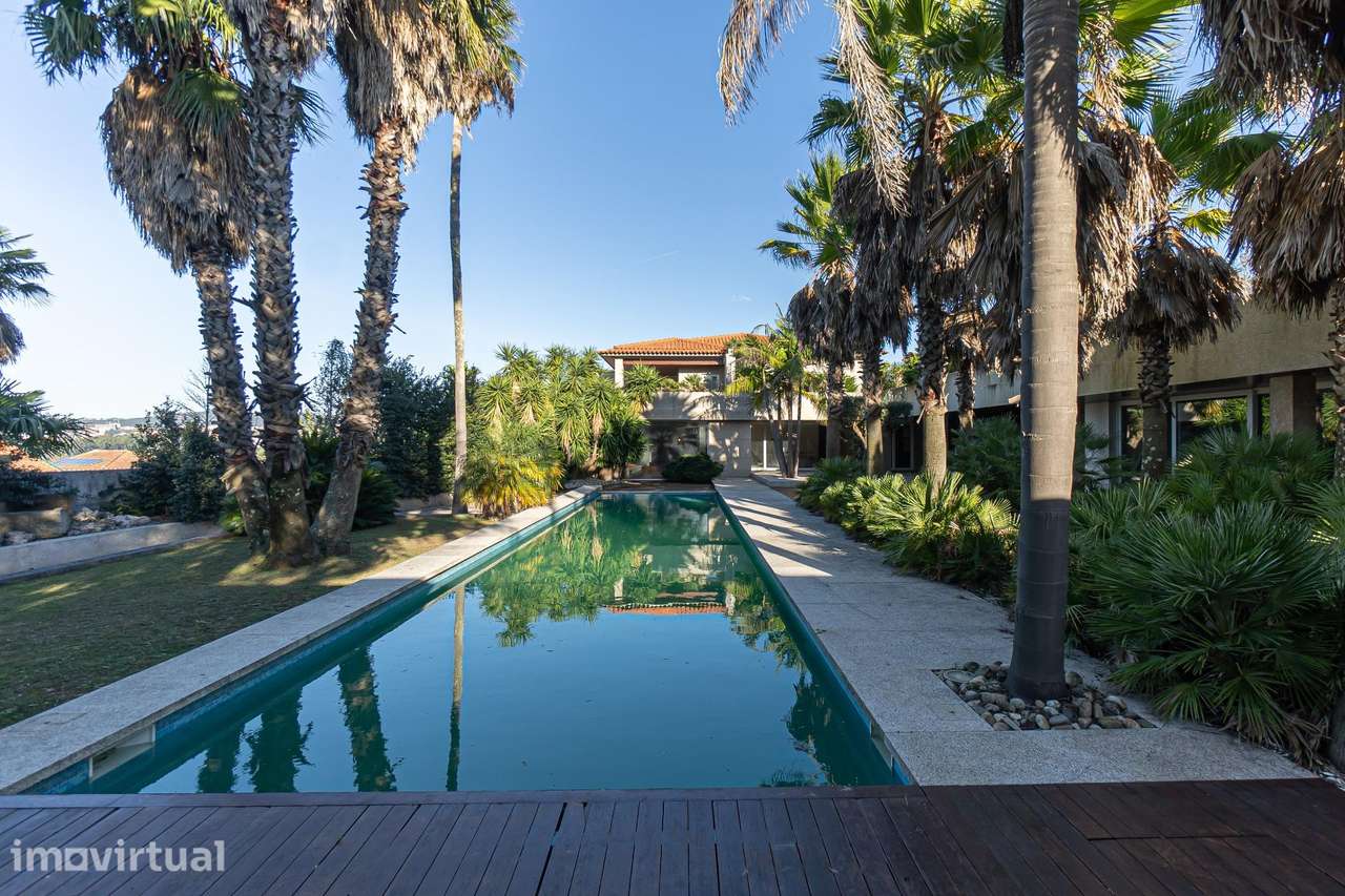 Moradia de Luxo com Elevada Privacidade, Piscinas Interior e... - Grande imagem: 3/60
