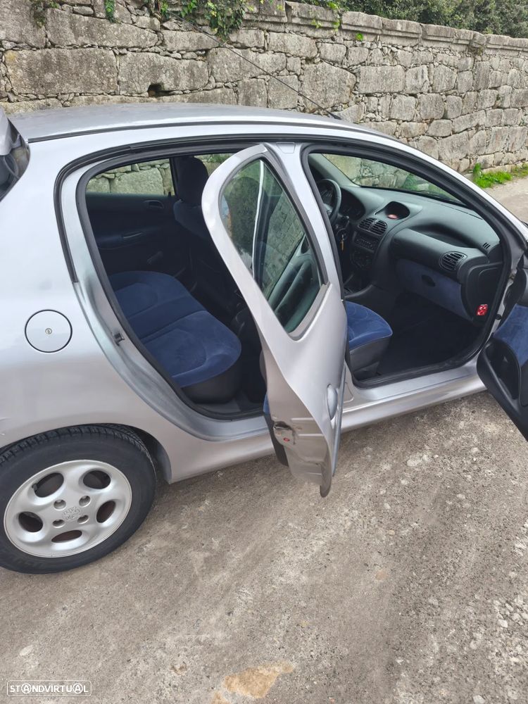 Peugeot 206 - 5
