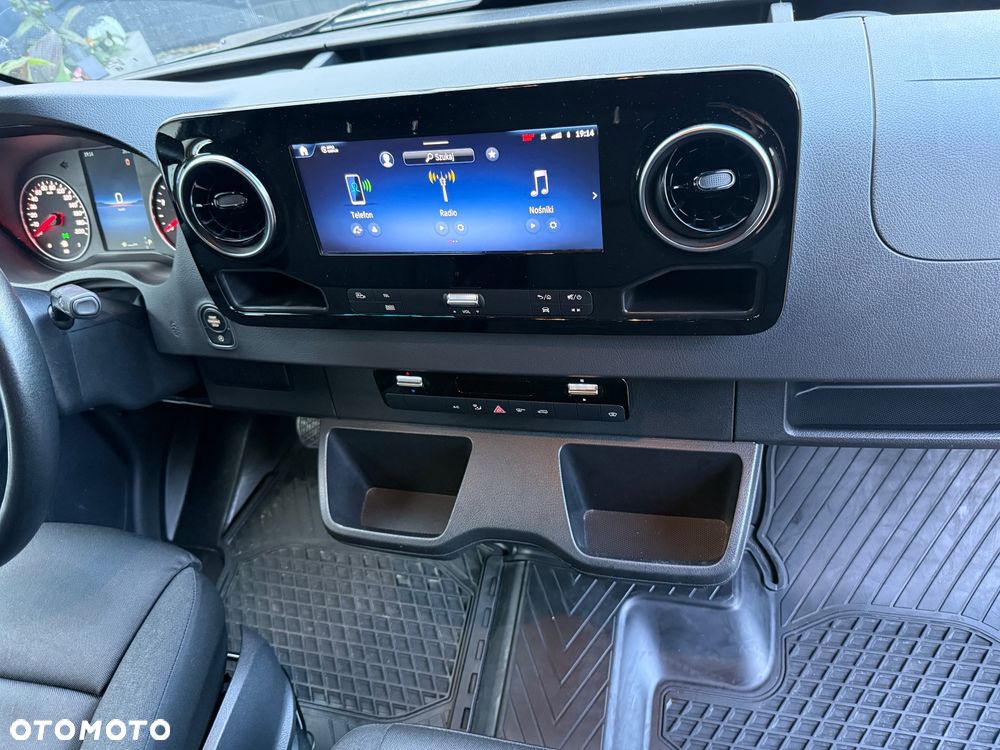 Mercedes-Benz Sprinter - 10