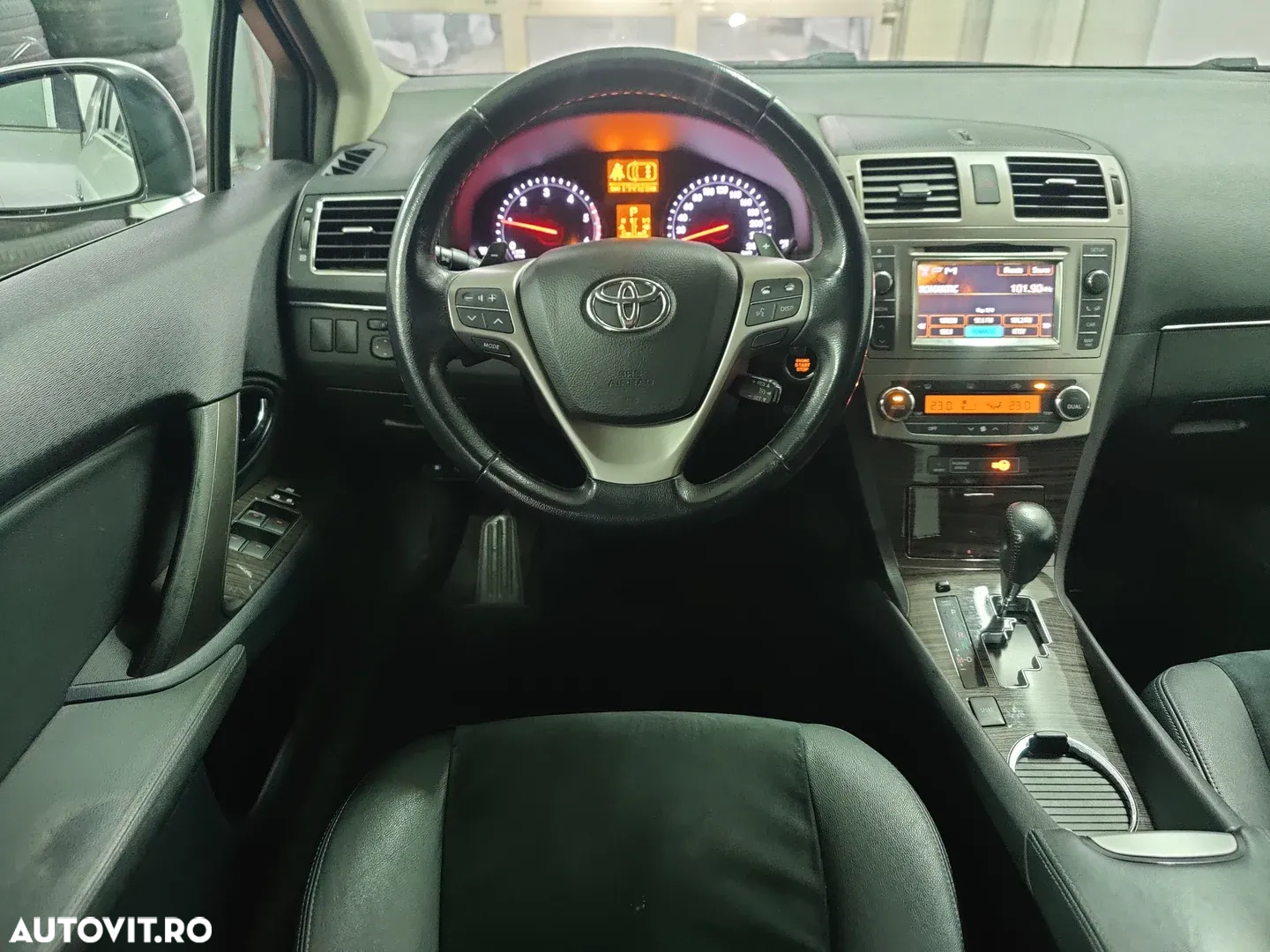 Toyota Avensis 2.2 D-CAT Aut. Elegance - 10
