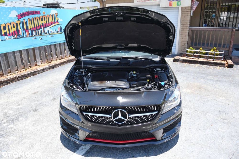 Mercedes-Benz CLA 250 7G-DCT - 19