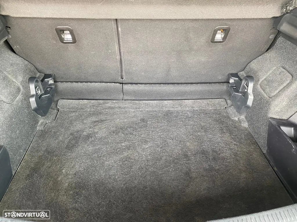 Toyota Auris 1.8 HSD Comfort+J17 - 24