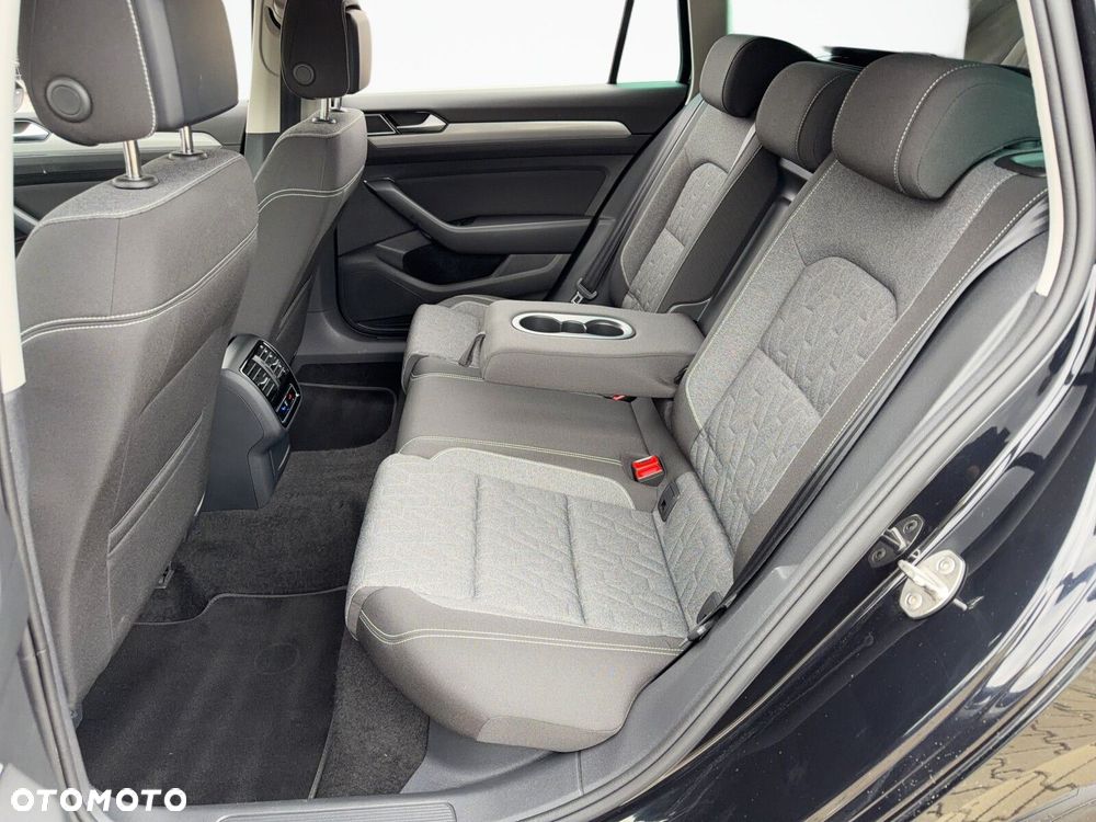 Volkswagen Passat Variant 2.0 TDI Business DSG - 12