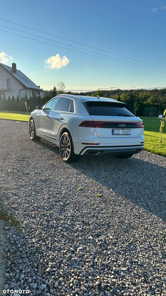 Audi Q8 - 14