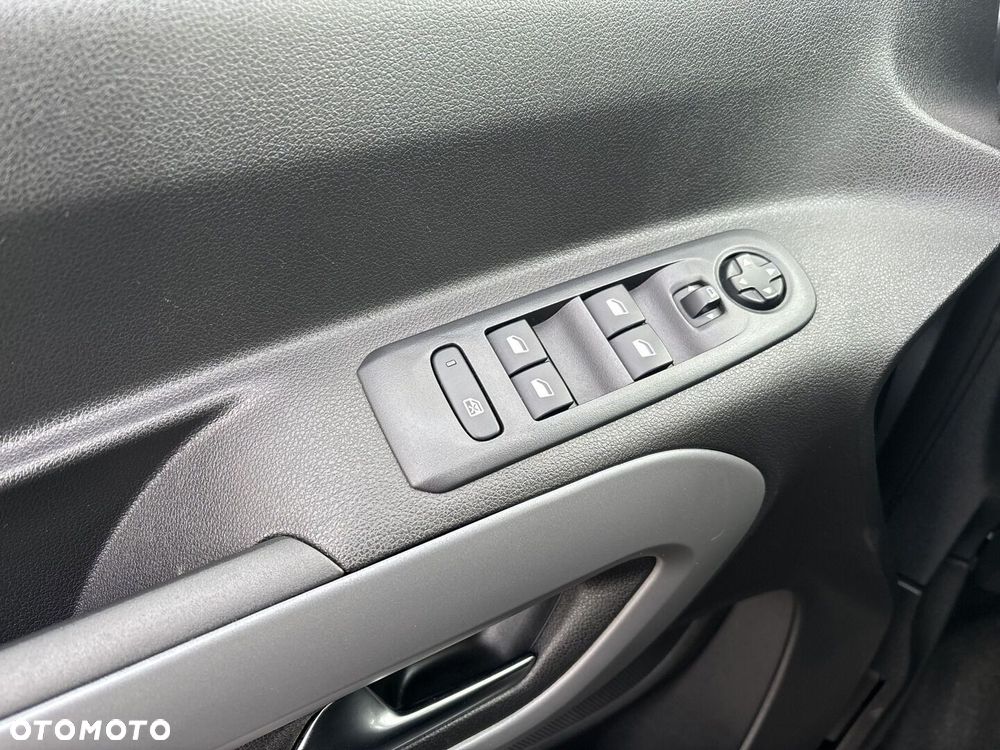 Toyota Proace City Verso Long 1.5 D-4D Business - 17