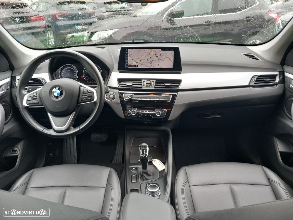 BMW X1 16 d sDrive Auto Line Sport - 14