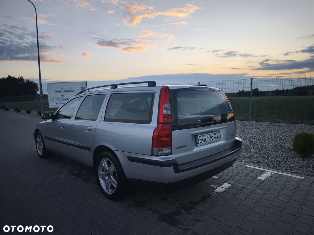 Volvo V70 2.4 - 14