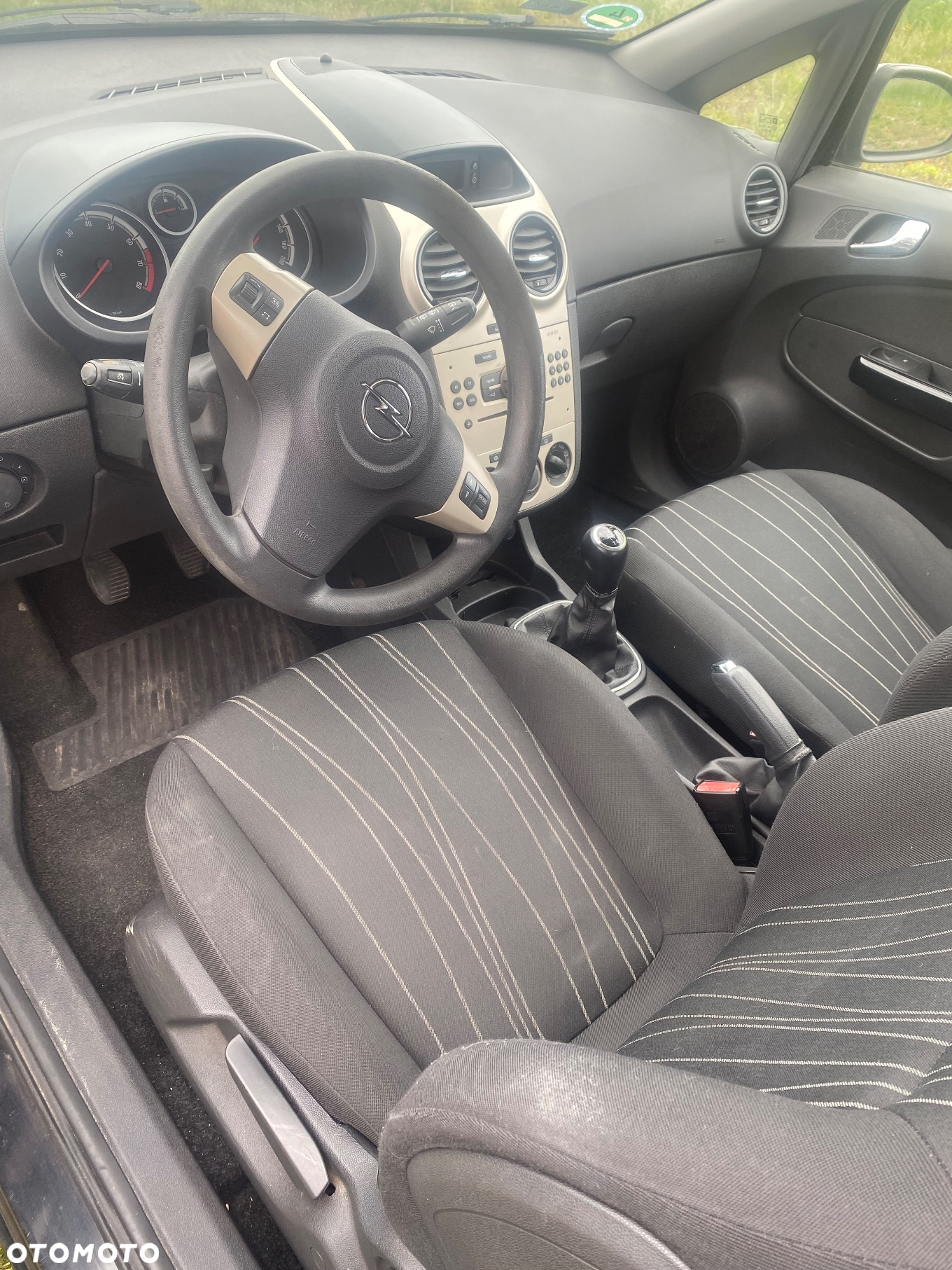 Opel Corsa 1.2 16V Enjoy - 6