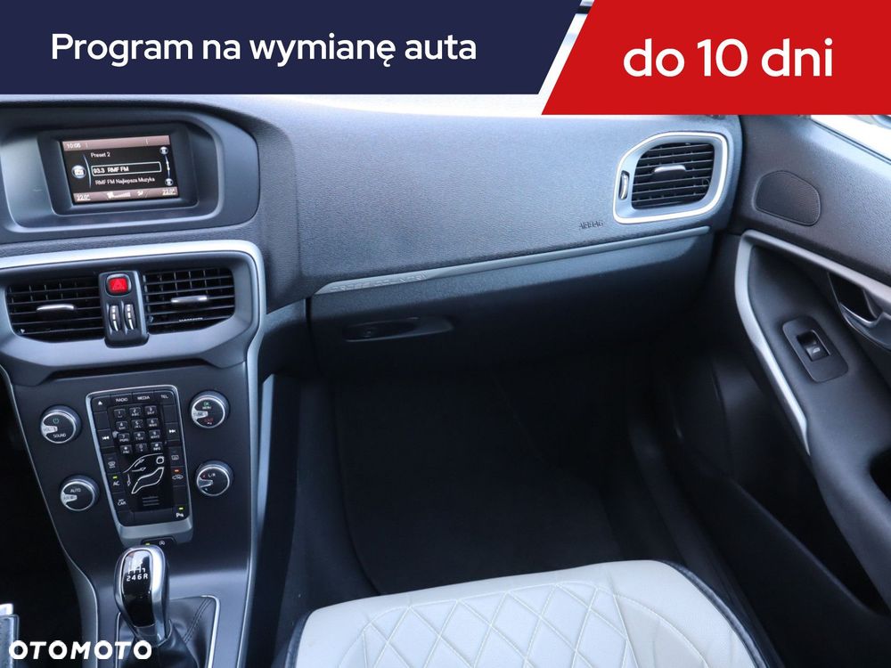 Volvo V40 - 10