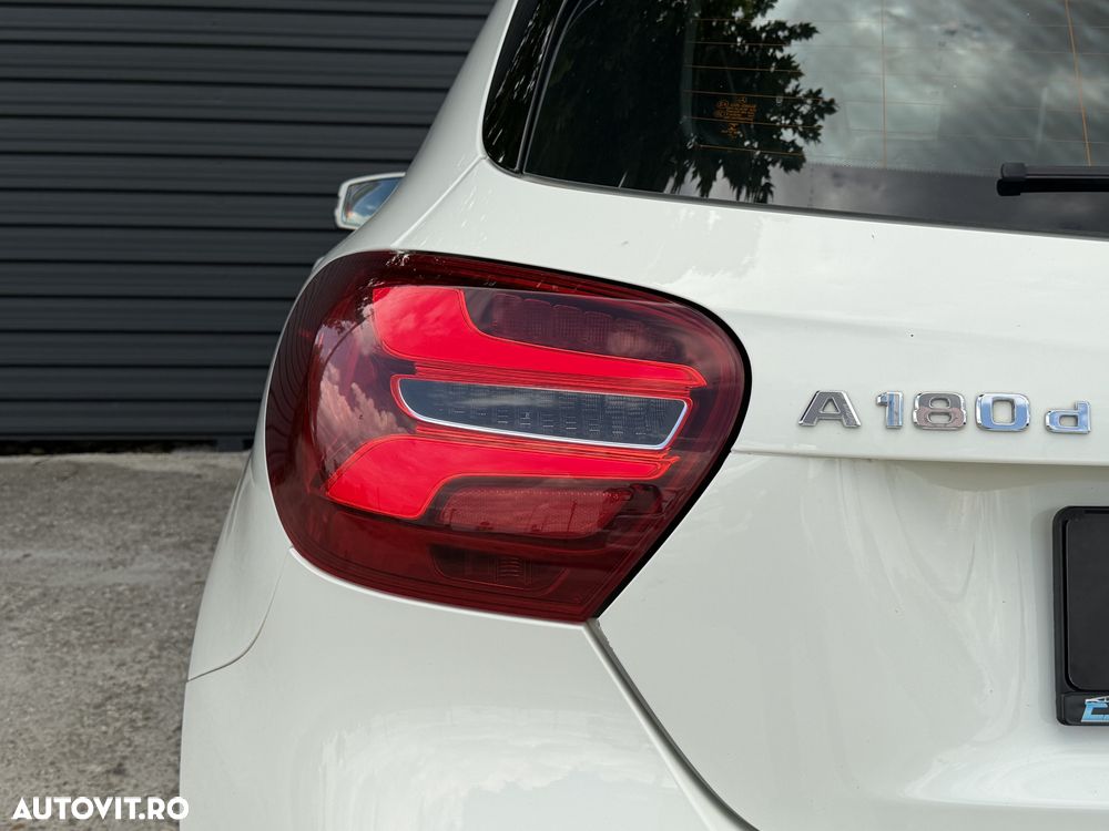 Mercedes-Benz A 180 d Progressive - 29