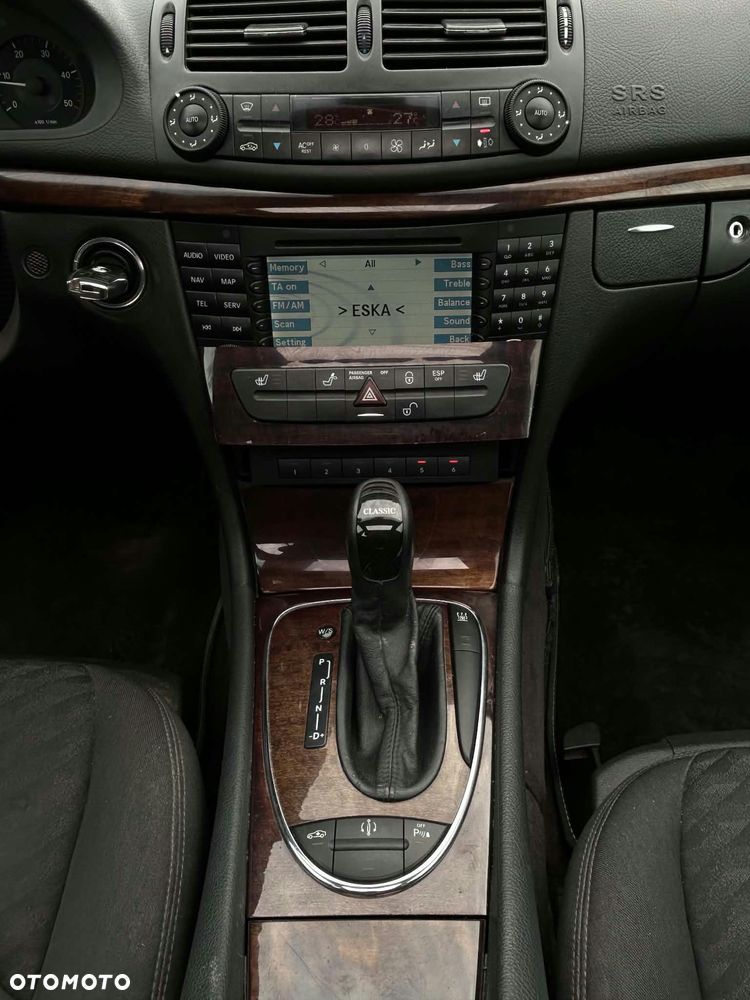 Mercedes-Benz Klasa E 320 CDI Classic - 7