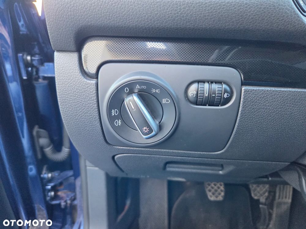 Volkswagen Golf 1.6 Comfortline - 37