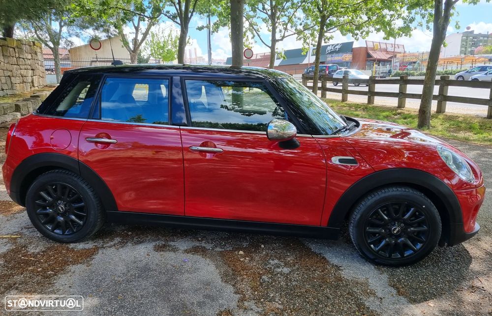 MINI 5 Portas Cooper D - 16