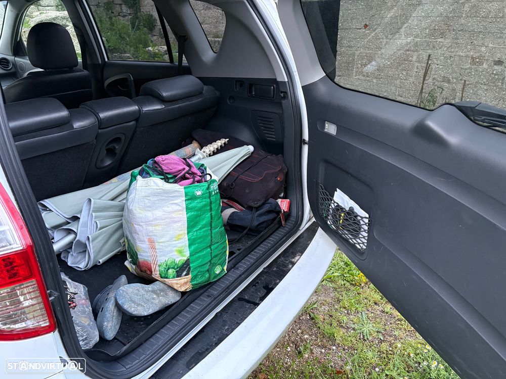 Toyota RAV4 2.2 D-4D 4x4 Executive - 5